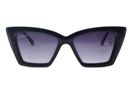 Noir Glam Cateye